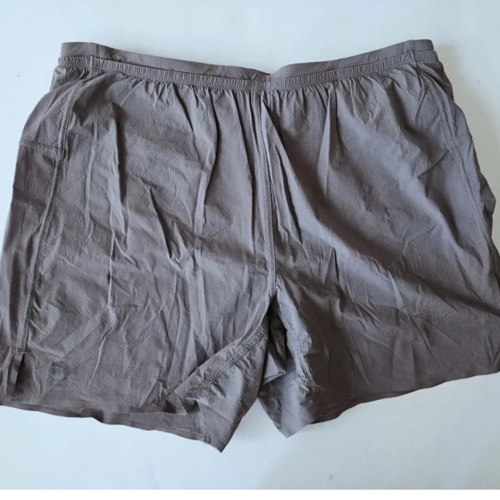 Janji Gray Shorts AFO Multi Vent Men M Running Hiking Land or Water Outerwear